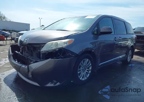 2015 Toyota Sienna Xle 8 Passenger из США, поврежденный, VIN 5TDYK3DC3FS542203